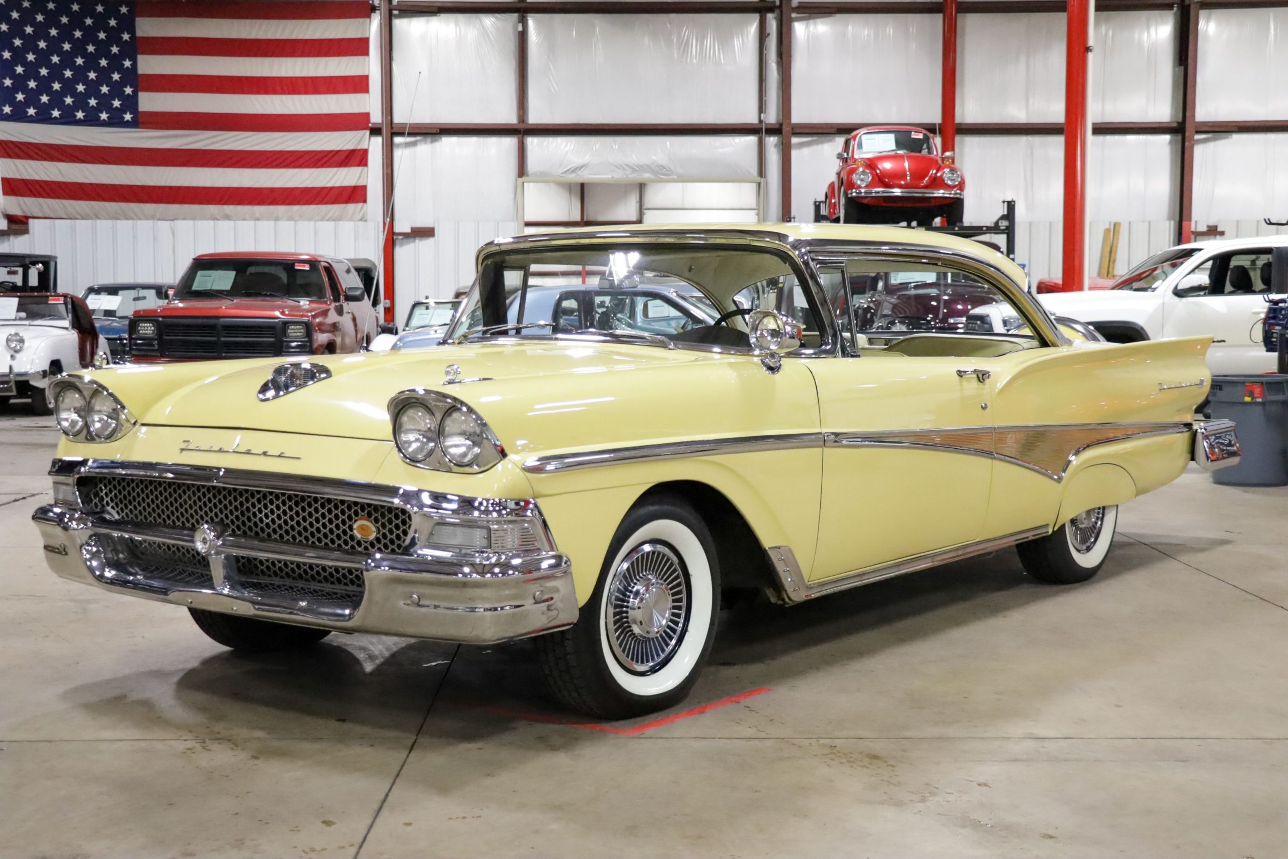 1958 Ford Fairlane 500 Club Victoria